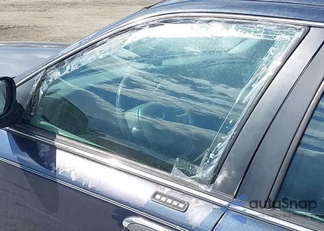 2000 Mercury Grand Marquis Ls from USA, damaged, VIN 2MEFM75WXYX604512